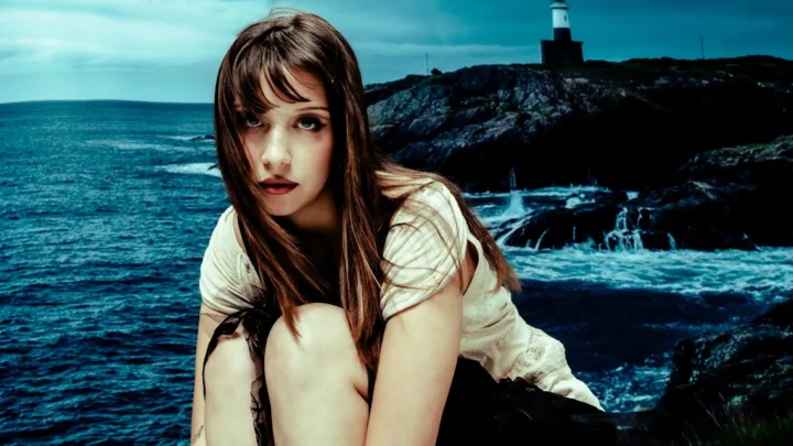 Lia Pappas-Kemps Biography: EPs, Singles, Height, Ethnicity, Age, Net Worth, Movies, Siblings, Parents, Boyfriend