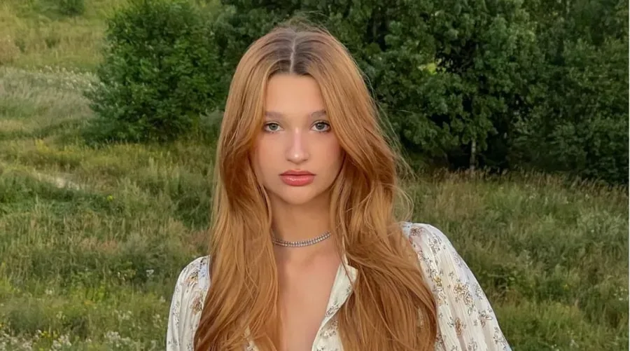 Liza Anokhina Biography: Height, Awards, Age, Net Worth, Siblings, Parents, Social Media, Films, Music