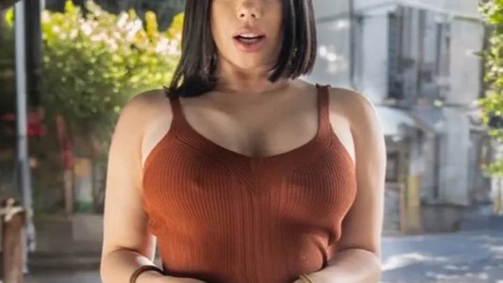 Lizbeth Rodríguez Biography: Boyfriend, Age, YouTube, Net Worth, Height, Children, Shows, Partner