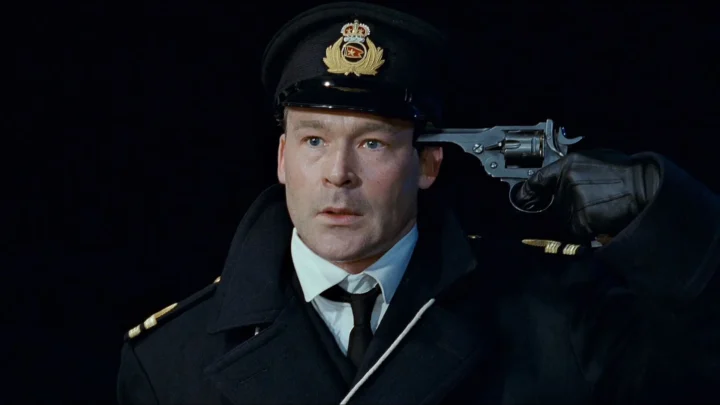 Ewan Stewart Biography: Age, TV Series, Films, Net Worth, Height, Awards, Siblings, Parents, Wife, Children