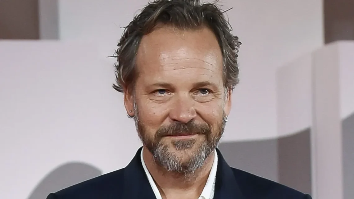 Peter Sarsgaard Biography: Age, Net Worth, Instagram, Spouse, Height, Wiki, Parents, Siblings, Children, Awards, Movies