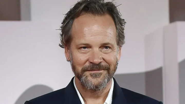 Peter Sarsgaard Biography: Age, Net Worth, Instagram, Spouse, Height, Wiki, Parents, Siblings, Children, Awards, Movies