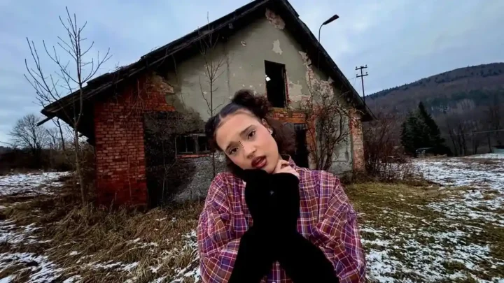 Sarah James Biography: Height, Ethnicity, Age, Net Worth, Siblings, Parents, Political Party