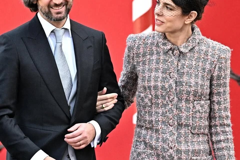 Charlotte Casiraghi Biography: Parents, Age, Children, Height, Net Worth, Husband, Siblings, Weight Charlotte Casiraghi Biography: Parents, Age, Children, Height, Net Worth, Husband, Siblings, Weight