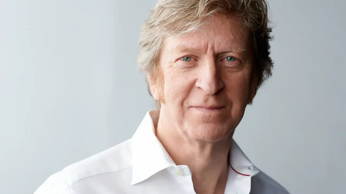 R. H. Thomson Biography: Books, Awards, Films, Age, Net Worth, Siblings, Wife, Sons, Height, Ethnicity, Parents