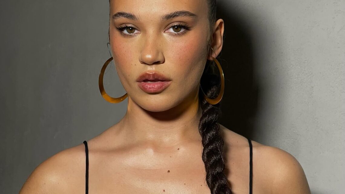 Alicja Szemplińska Biography: Sister, Parents, Age, Studio Albums, Net Worth, Height, Awards, Boyfriend Alicja Szemplińska Biography: Sister, Parents, Age, Studio Albums, Net Worth, Height, Awards, Boyfriend