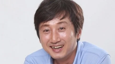 Kim Young-woong Biography: Nationality, Net Worth, Siblings, Age, Parents, Height, Ethnicity, TV Series