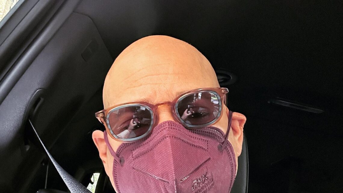 Evan Handler Biography: Height, Ethnicity, Age, Net Worth, Siblings, Parents, Wife, Child, Movies, Awards, Books Evan Handler Biography: Height, Ethnicity, Age, Net Worth, Siblings, Parents, Wife, Child, Movies, Awards, Books