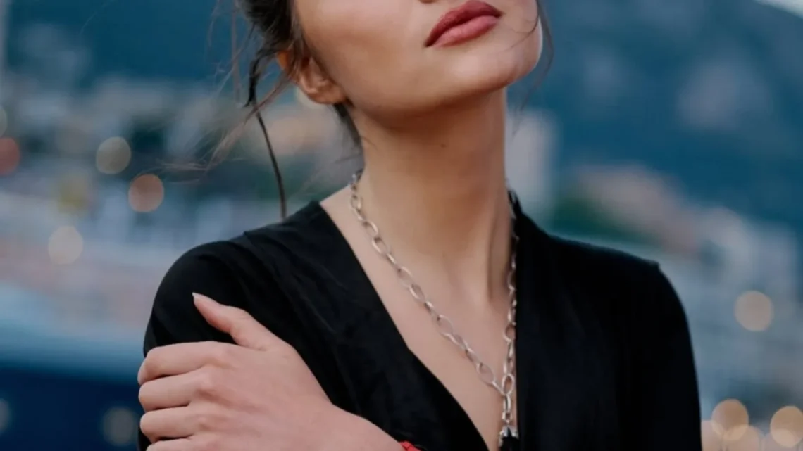 Blanca Soler Biography: Age, Net Worth, Siblings, Parents, Height, Ethnicity, Pictures, Brand, Music Blanca Soler Biography: Age, Net Worth, Siblings, Parents, Height, Ethnicity, Pictures, Brand, Music