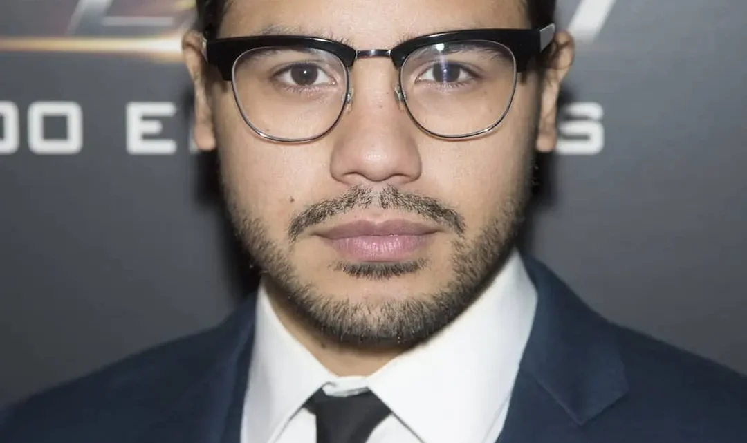 Carlos Valdes Biography: Songs, Films, Awards, Girlfriend, Height, Ethnicity, Age, Net Worth, Brother, Parents Carlos Valdes Biography: Songs, Films, Awards, Girlfriend, Height, Ethnicity, Age, Net Worth, Brother, Parents