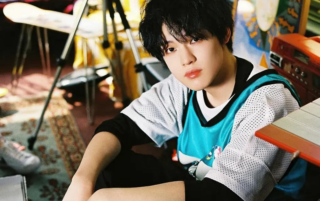 Chenle Biography: Films, Awards, Height, Ethnicity, Age, Net Worth,  Parents, Phone Number, Songs