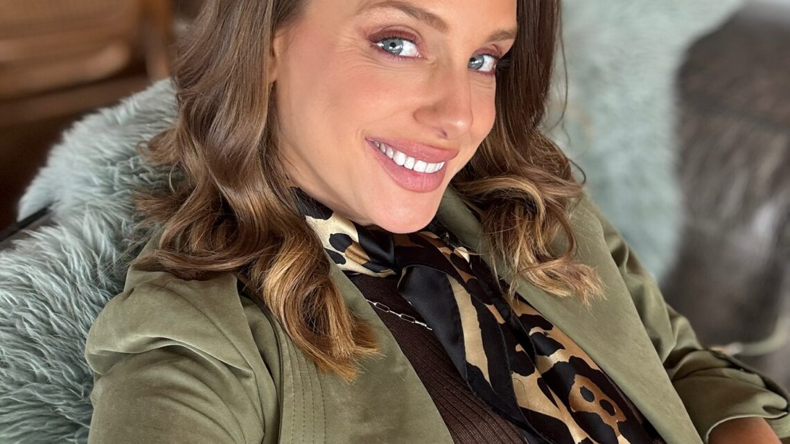 Emilia Daiber Biography: Email Address, Age, Parents, Net Worth, Siblings, Height, Pictures, Child, Partner Emilia Daiber Biography: Email Address, Age, Parents, Net Worth, Siblings, Height, Pictures, Child, Partner
