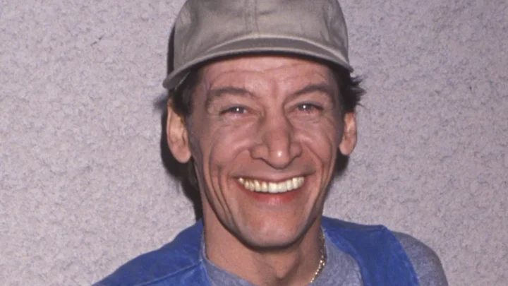 Jim Varney Biography: Cause of Death, Age, Net Worth, Siblings, Height, Ethnicity, Parents, Films, Awards