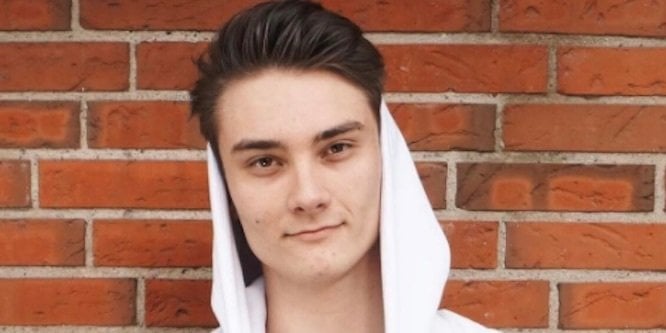 Alexander Husum Biography: Age, Girlfriend, Net Worth, YouTube, Height, Parents, Music