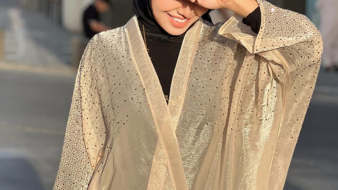 Watie Hanifiah Biography: Relationship, Ethnicity, Age, Net Worth, Sister, Parents, Awards Watie Hanifiah Biography: Relationship, Ethnicity, Age, Net Worth, Sister, Parents, Awards