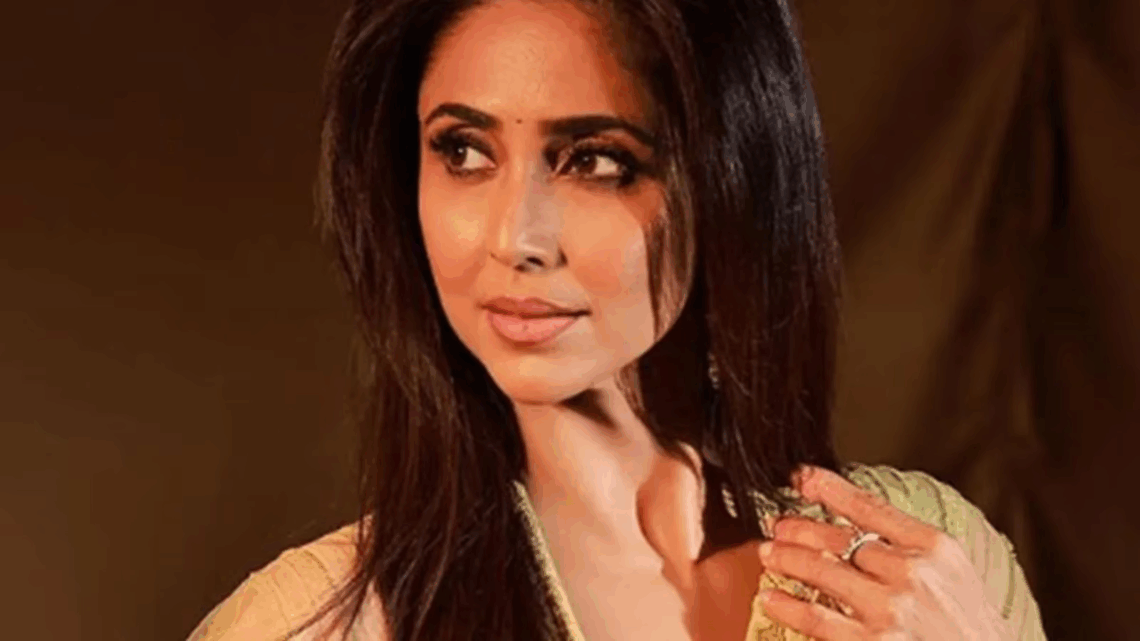 Gautami Kapoor Biography: Siblings, Parents, Height, Ethnicity, Age, Net Worth, Awards, Movies, Husband, Nationality Gautami Kapoor Biography: Siblings, Parents, Height, Ethnicity, Age, Net Worth, Awards, Movies, Husband, Nationality