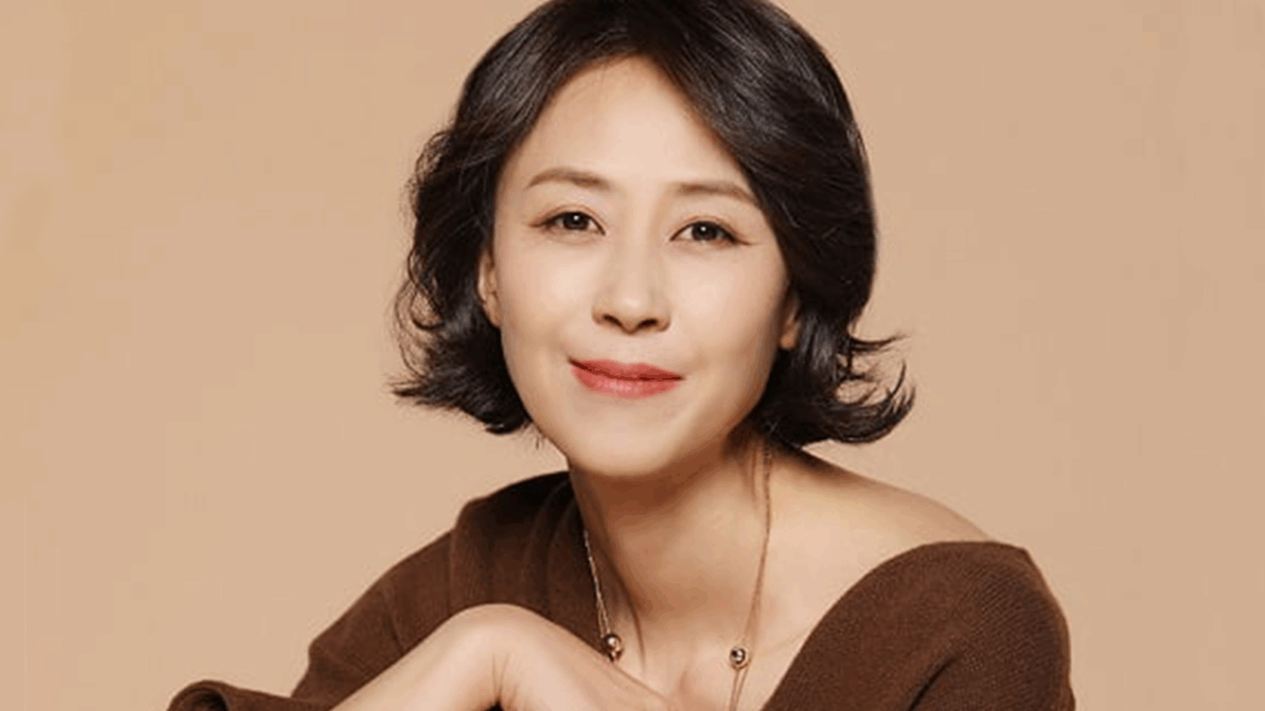 Yoon Bok-in Biography: Family, Age, Movies, Nationality, Height, Spouse, Awards Yoon Bok-in Biography: Family, Age, Movies, Nationality, Height, Spouse, Awards