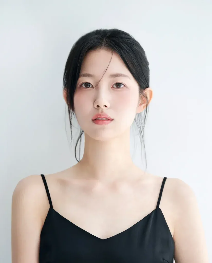 Lee Hye-jung Biography: Height, Ethnicity, Age, Net Worth, Siblings, Parents, Films