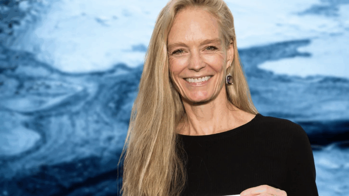 Suzy Amis Biography: Age, Wiki, Net Worth, Children, Height, Husband, Siblings Suzy Amis Biography: Age, Wiki, Net Worth, Children, Height, Husband, Siblings