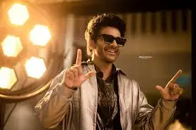 Saranga Disasekara Biography: Movies, Wife, Family, Net Worth, Age, Instagram, Wikipedia, Height Saranga Disasekara Biography: Movies, Wife, Family, Net Worth, Age, Instagram, Wikipedia, Height