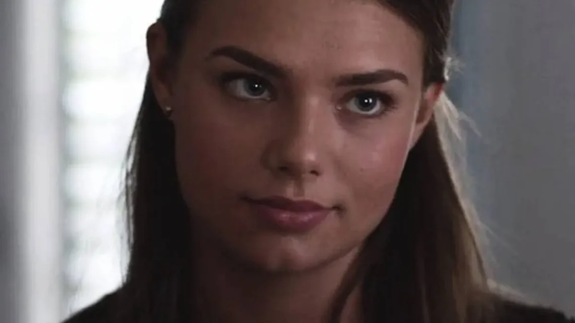 Indiana Evans Biography: Awards, Boyfriend, Height, Ethnicity, Age, Net Worth, Siblings, Parents, Boyfroend Indiana Evans Biography: Awards, Boyfriend, Height, Ethnicity, Age, Net Worth, Siblings, Parents, Boyfroend