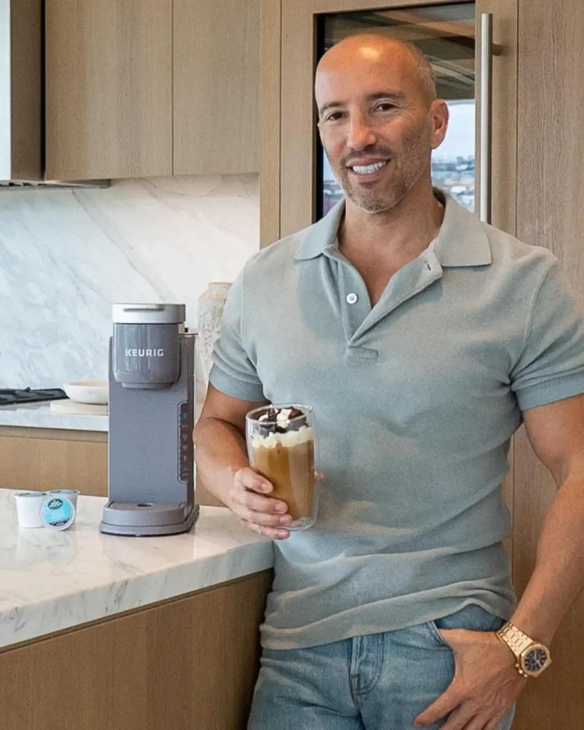 Jason Oppenheim Biography: Twin Brother, Sisters, Height, Ethnicity, Age, Net Worth, Siblings, Parents