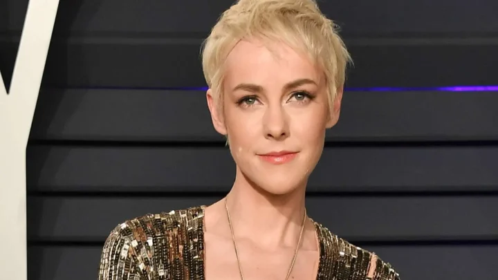 Jena Malone Biography: Films, Height, Nationality, Age, Net Worth, Siblings, Parents, Awards