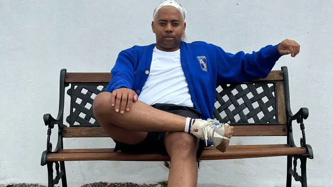 Linda Majola Biography: Films, Girlfriend, Age, Net Worth, Sister, Height, Ethnicity, Parents, Recipes Linda Majola Biography: Films, Girlfriend, Age, Net Worth, Sister, Height, Ethnicity, Parents, Recipes
