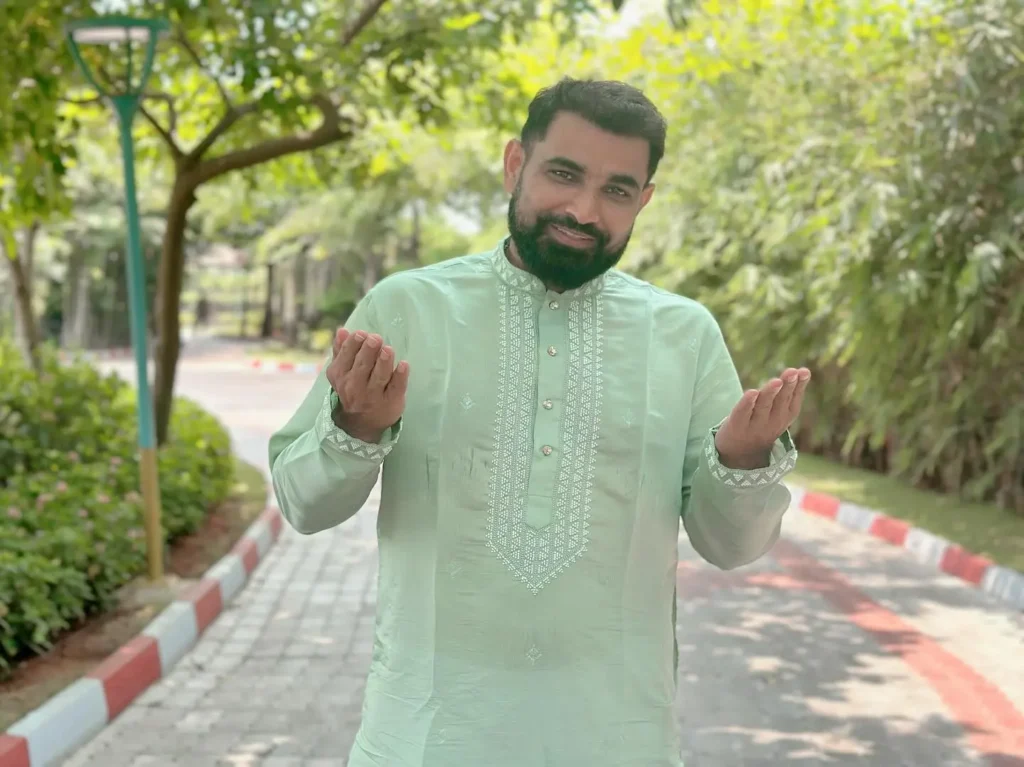 Mohammed Shami Biography: Brothers, Son, Wife, Height, Ethnicity, Age, Net Worth, Team Parents, Awards
