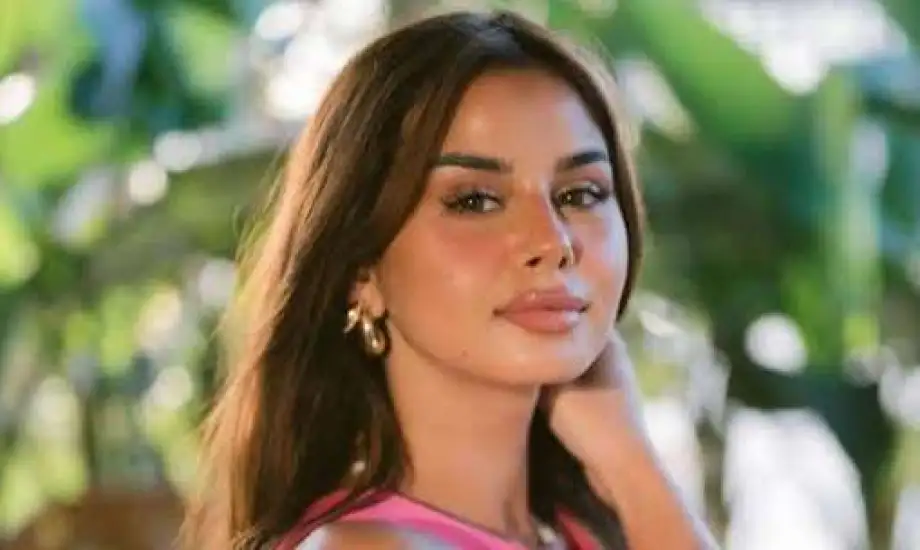 Menna Arafa Biography: Husband, Age, Movies, Net Worth, Height, Children, Nationality