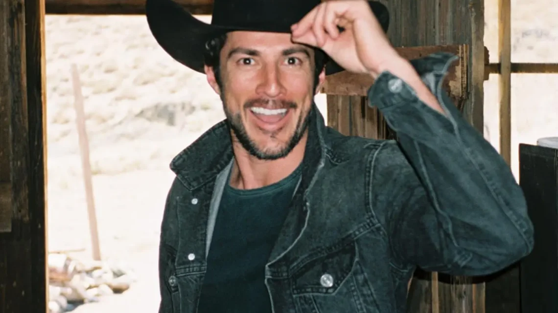Michael Trevino Biography: Age, Net Worth, Siblings, Parents, Movies, Awards, Fiancee Michael Trevino Biography: Age, Net Worth, Siblings, Parents, Movies, Awards, Fiancee