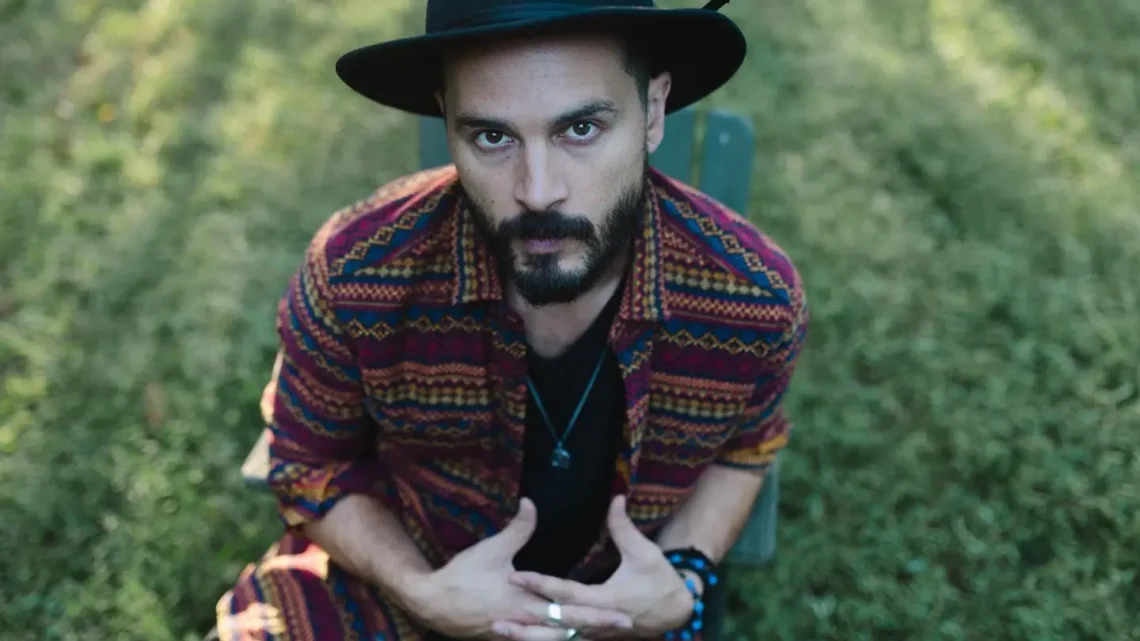 Michael Malarkey Bio: Height, Age, Net Worth, Siblings, Parents, Music, Movies, TV Series, Eps, Awards, Wife, Children Michael Malarkey Bio: Height, Age, Net Worth, Siblings, Parents, Music, Movies, TV Series, Eps, Awards, Wife, Children