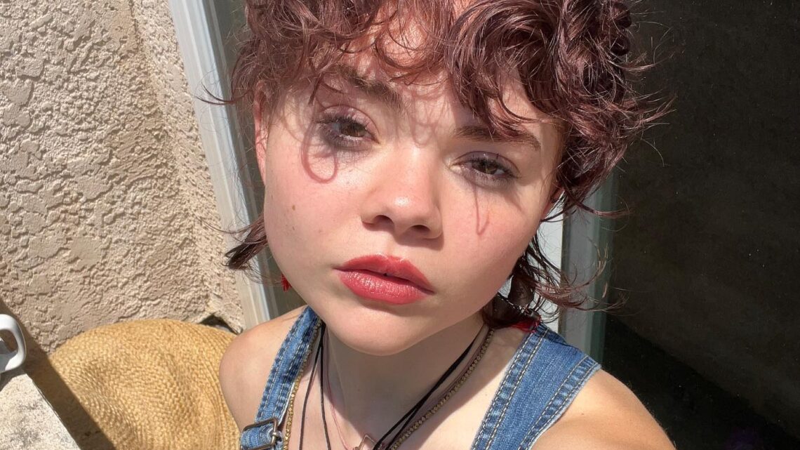 Hannah Alligood Biography: Age, Mother, Net Worth, Height, Awards, Boyfriend, Sister, Movies Hannah Alligood Biography: Age, Mother, Net Worth, Height, Awards, Boyfriend, Sister, Movies