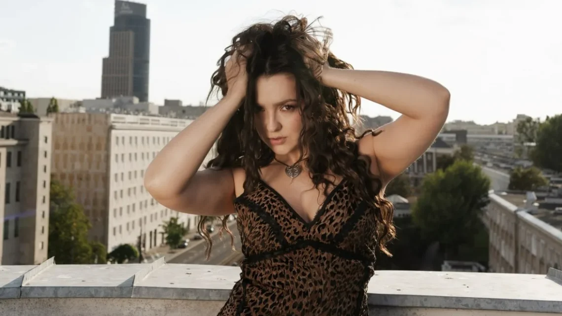 Lanberry Biography: Albums, Music Videos, Net Worth, Height, Age, Awards, Boyfriend, Singles