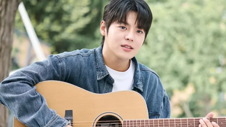 Ryeoun Biography: Age, Girlfriend, Net Worth, Height, Movies & TV Shows, Parents, Sister
