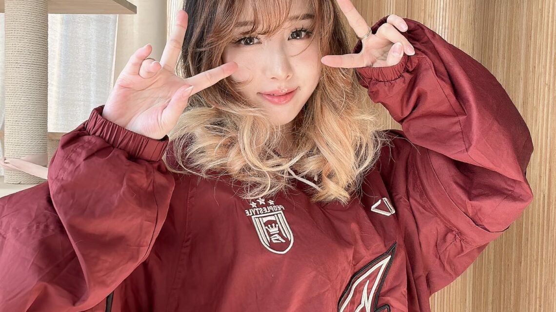 Starsmitten Biography: Height, Age, Parents, Net Worth, Siblings, Real Name, YouTube, Boyfriend, Brands Starsmitten Biography: Height, Age, Parents, Net Worth, Siblings, Real Name, YouTube, Boyfriend, Brands