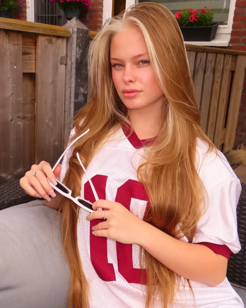 Summer de Snoo Biography: Age, Fashion Brands, Net Worth, Height, Awards, Boyfriend, Films