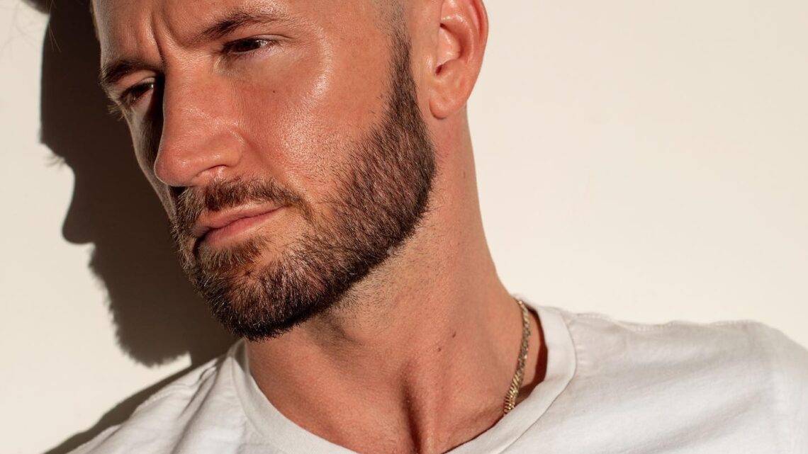 Travis Wall Biography: Height, Age, Parents, Net Worth, Siblings, Films, Partner Travis Wall Biography: Height, Age, Parents, Net Worth, Siblings, Films, Partner