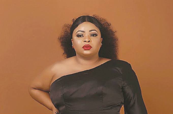 Dayo Amusa Biography: Awards, Movies, Songs, Height, Ethnicity, Age, Net Worth, Siblings, Parents