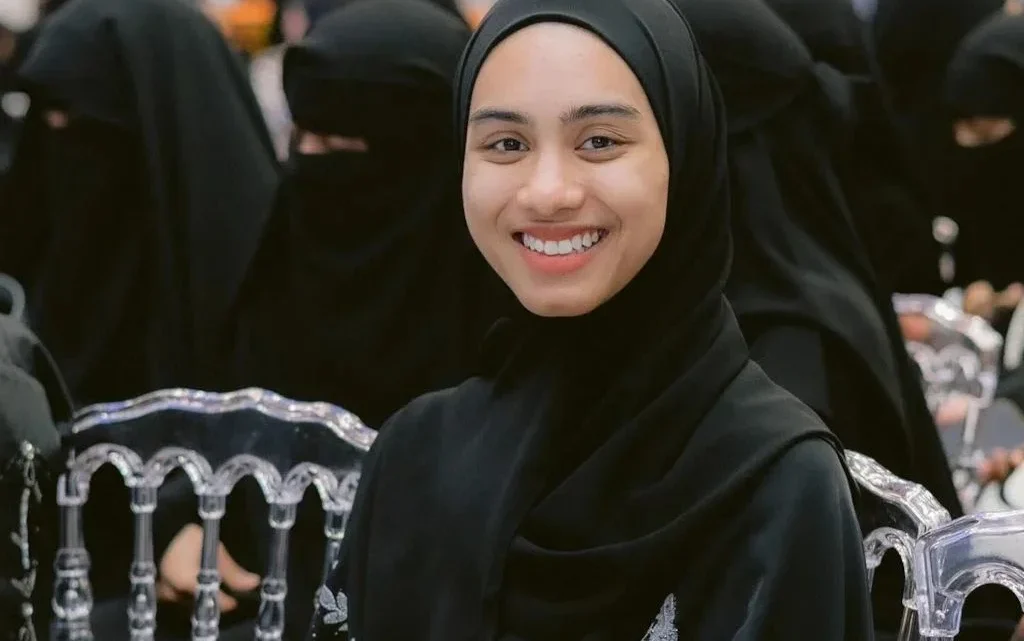Aisyah Hijanah Biography: Children, Husband, Films, Awards, Books, Age, Net Worth, Siblings, Parents
