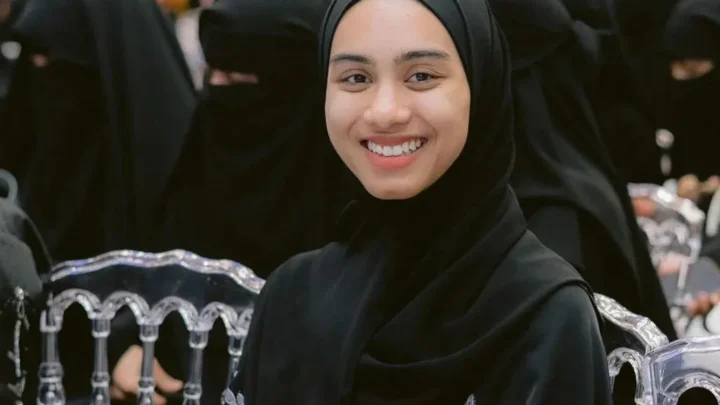 Aisyah Hijanah Biography: Children, Husband, Films, Awards, Books, Age, Net Worth, Siblings, Parents