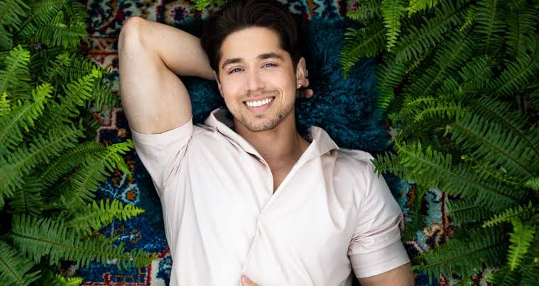 Brandon Larracuente Biography: Girlfriend, Height, Ethnicity, Age, Parents, Siblings, Net Worth, Films