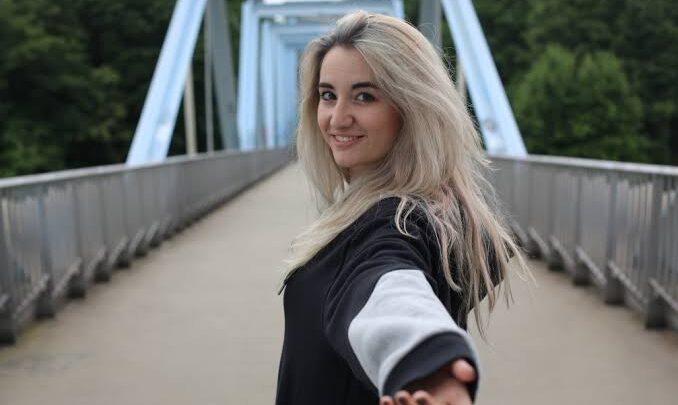 Jodie Calussi Biography: Age, Net Worth, YouTube, Boyfriend, Height, Brand, Movies