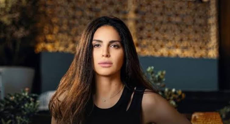 Amal Maher Biography: Age, Songs, Ex-Husband, Son, Net Worth, Height, Albums