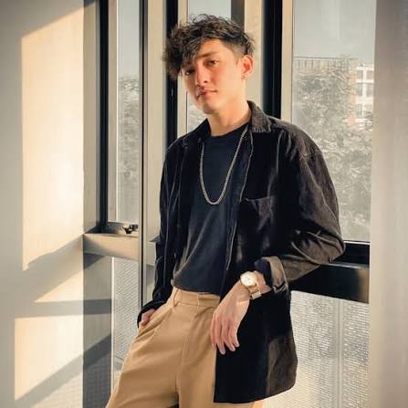 Vincent Sin Biography: Fiancée, Age, Net Worth, Height, Parents, YouTube, Titan Academy