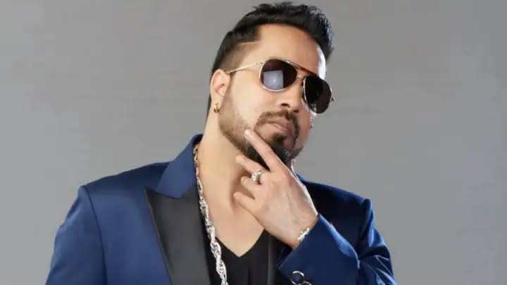 Mika Singh Biography: Wife, Age, Songs, Net Worth, Height, Albums, Career