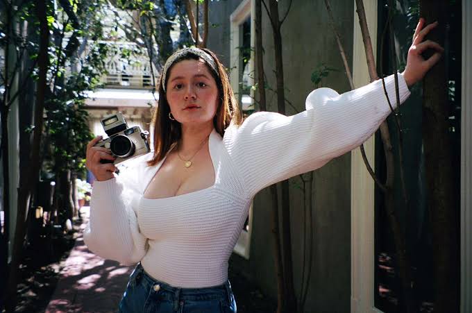 Emma Kenney Biography: Age, Height, Net Worth, Parents, Movies & TV Shows, Boyfriend
