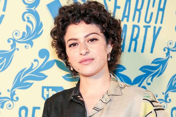 Alia Shawkat Biography: Movies, Age, Child, Net Worth, Parents, Height, Boyfriend, TV Shows