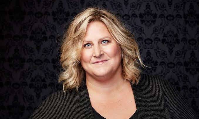 Bridget Everett Biography: Age, TV Shows, Net Worth, Comedy, Movies, Parents, Height