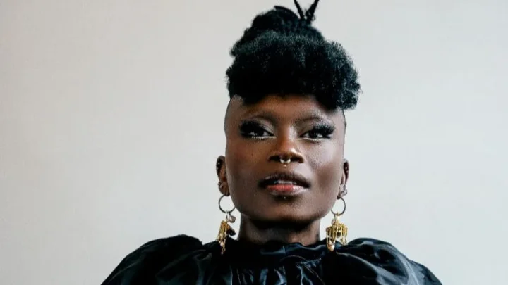 Zoë Modiga Biography: Age, Husband, Albums, Net Worth, Height, Parents, Movies & TV Shows, Songs